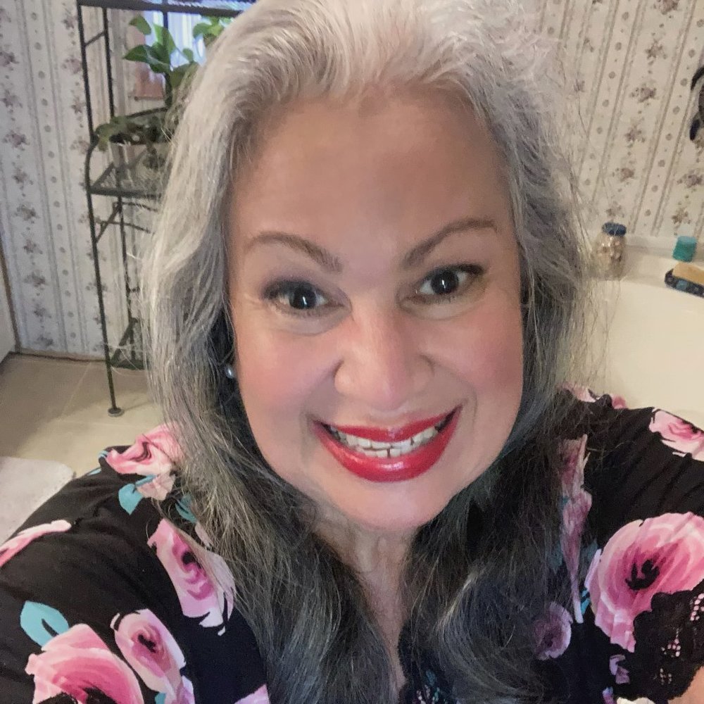 Meet your Posher, Maria